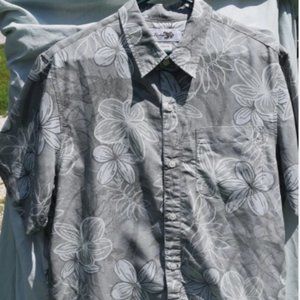 Rushgard Men's Aloha Hawaiian Floral Shirt Green White Flowers S/S Size Medium